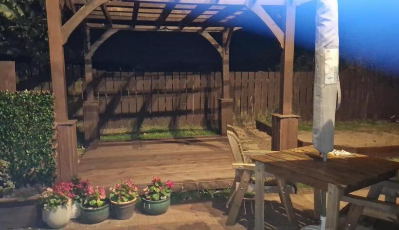 مبيت وإفطار Room On The River