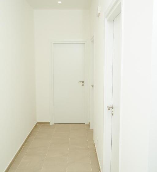 تختخواب و صبحانه Scirocco Guest House