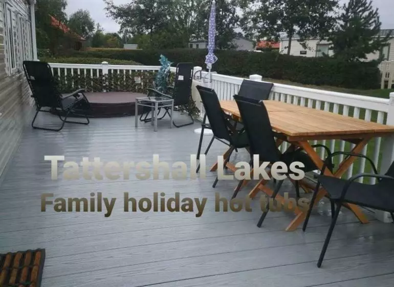 Aamiaismajoitus (B&B) Tattershall Lakes Family Holiday Hot Tub Break