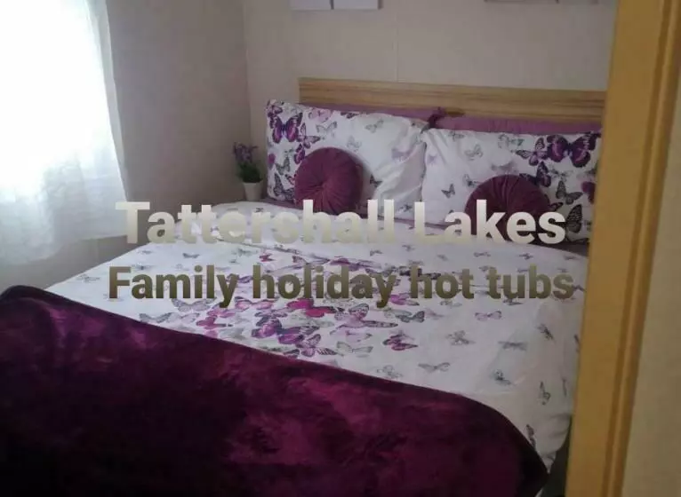 Aamiaismajoitus (B&B) Tattershall Lakes Family Holiday Hot Tub Break