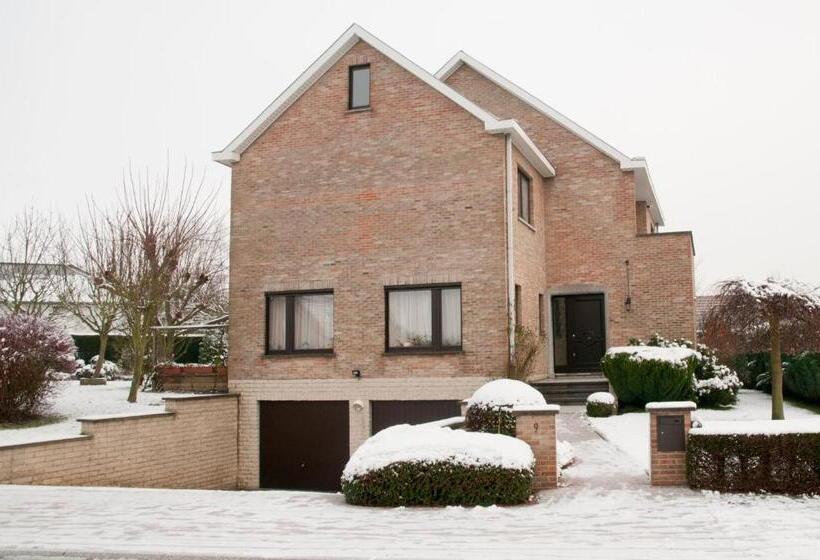 تختخواب و صبحانه Wellintown Guest House