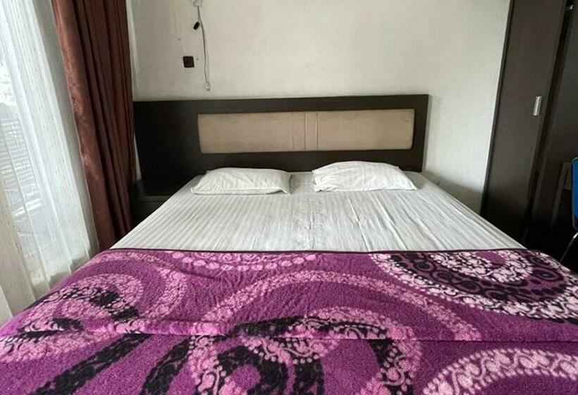 Hotel Arwana Safari Puncak Redpartner
