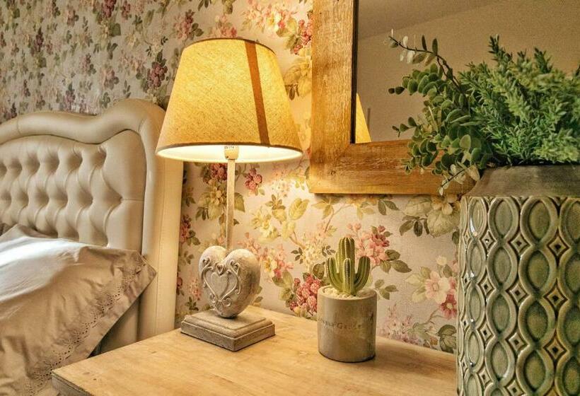 Il Mandorlo Fiorito Bed And Breakfast