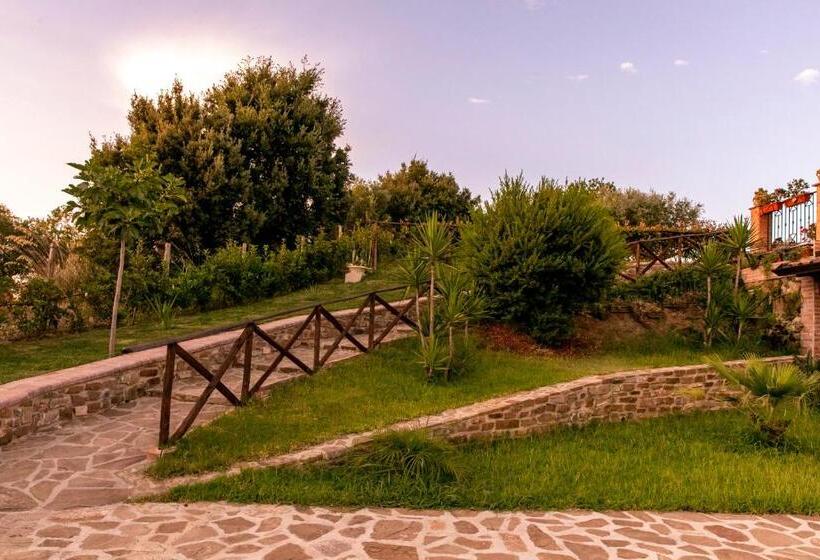 Il Mandorlo Fiorito Bed And Breakfast