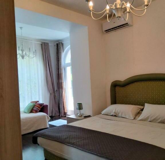 پانسیون Villa Clementina Camera Matrimoniale Vista Giardino