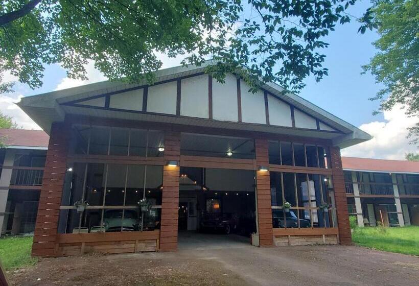 Pocono Mountains Hotel And Spa