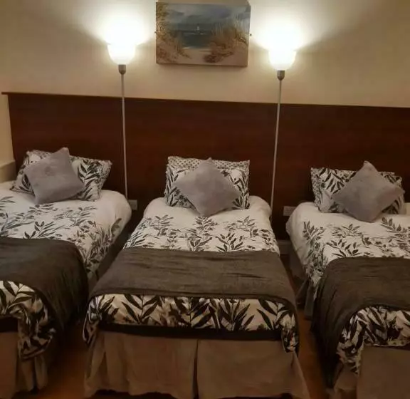 24 Beds In Carrick On Shannon