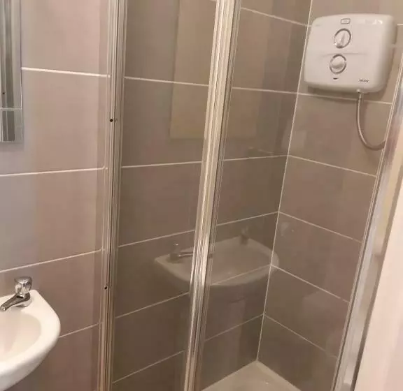 24 Beds In Carrick On Shannon