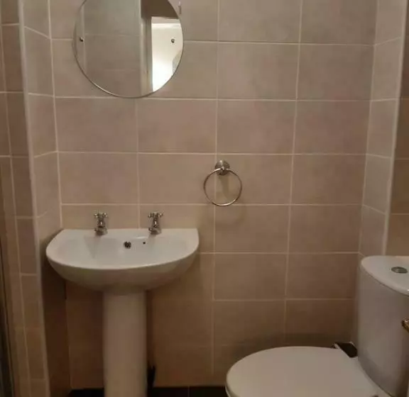 24 Beds In Carrick On Shannon