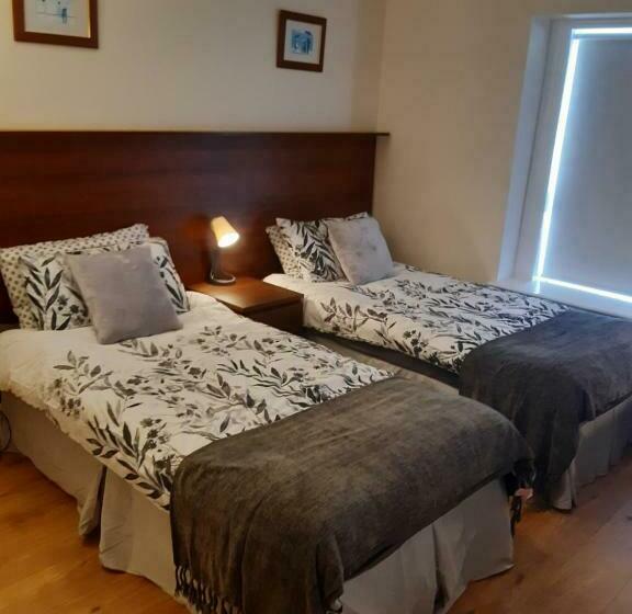 24 Beds In Carrick On Shannon