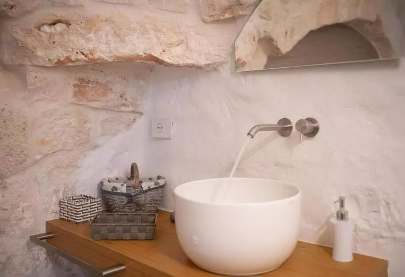تختخواب و صبحانه Hasamami Eco Trullo, Ostuni Luxury Suite