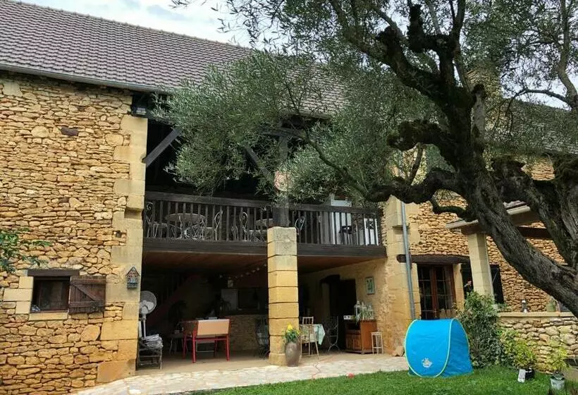 Aamiaismajoitus (B&B) La Grange De Langlade