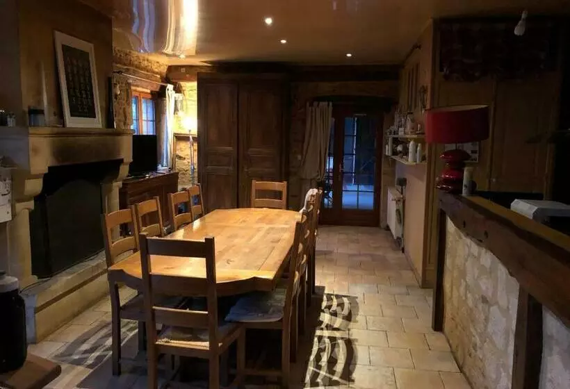 Aamiaismajoitus (B&B) La Grange De Langlade