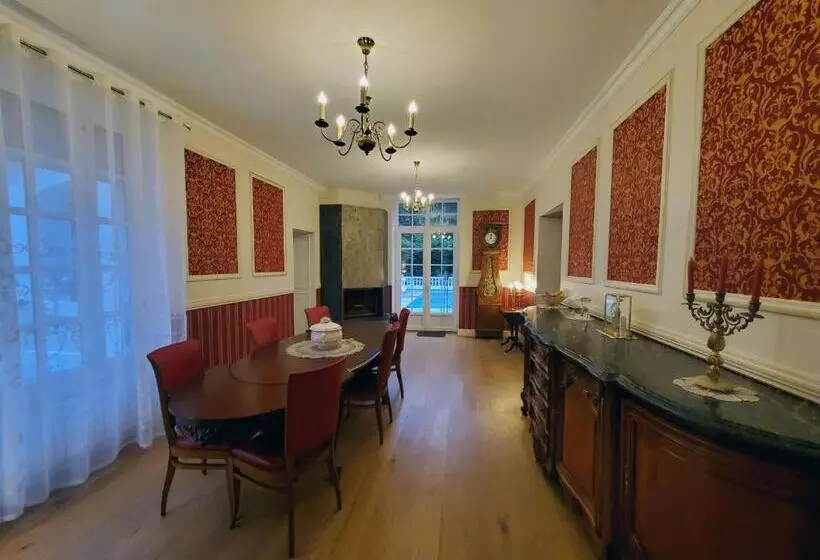 Aamiaismajoitus (B&B) Logis Vélès