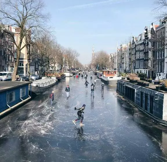 Eelhouse Private Studio