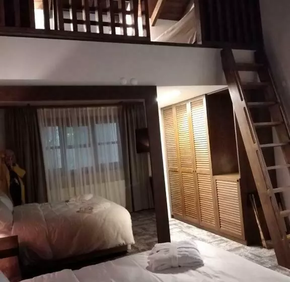 هتل North Chalets