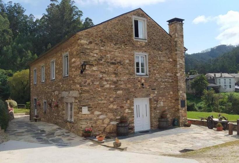 פנסיון A Casa Das Augas