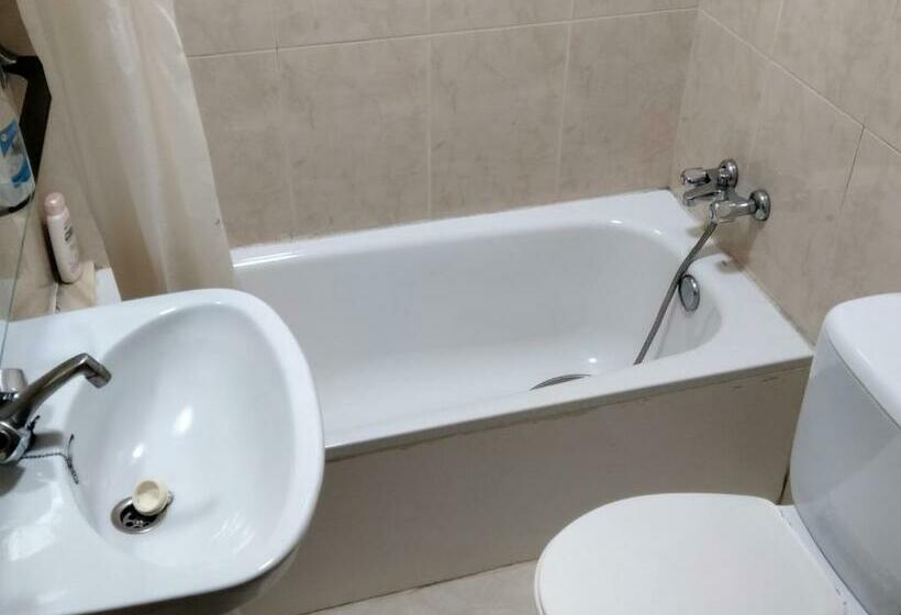 膳宿费 A Casa De Lolita