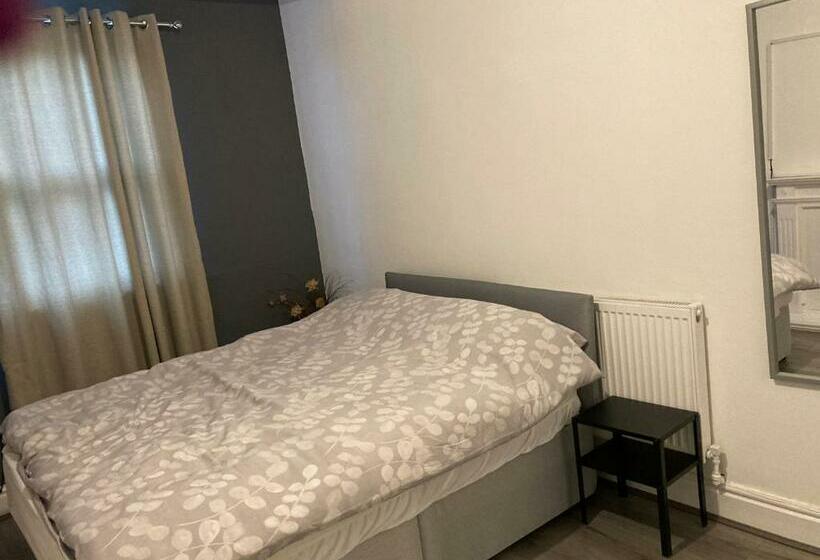 פנסיון Chosen Rocky Lane Private Rooms