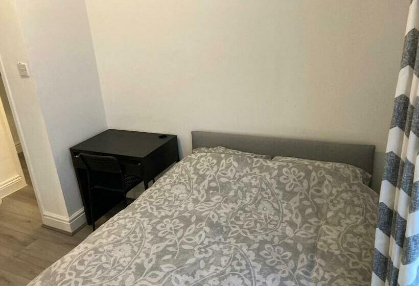 פנסיון Chosen Rocky Lane Private Rooms