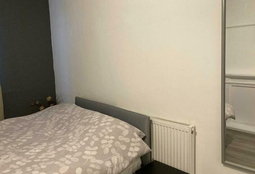 פנסיון Chosen Rocky Lane Private Rooms