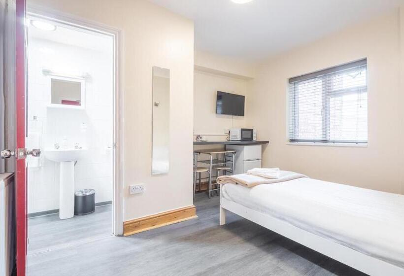 Pensió Rasa Sayang House   Self Check In Guesthouse