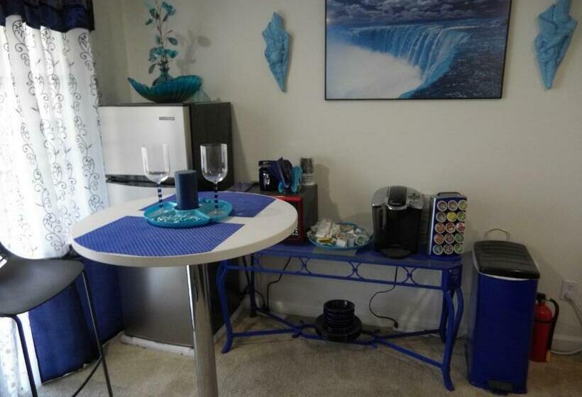 بنسيون The Blue Luxury Suite