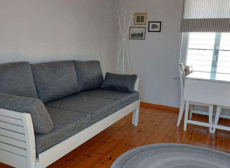 Piispan Majatalo, Pieni Erillistalo