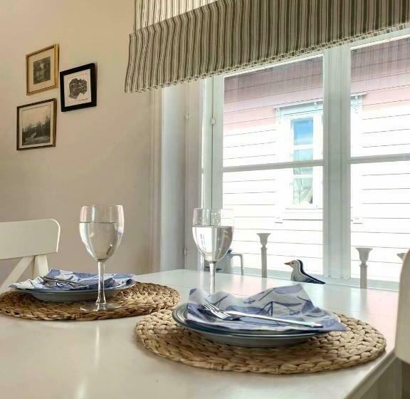 Piispan Majatalo, Pieni Erillistalo