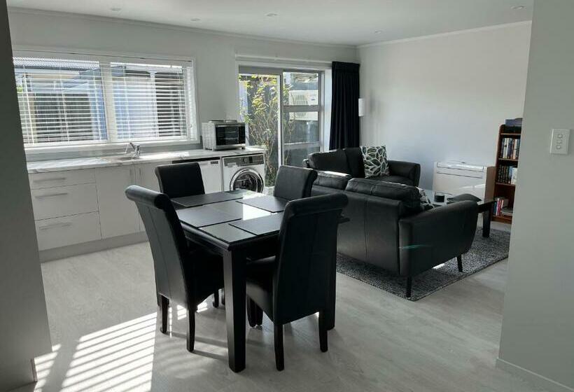 Rotorua Central Hosted B&b