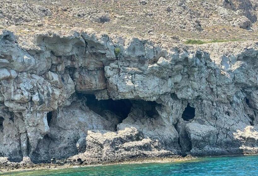 Anastasia Studios, Apartments & Suites