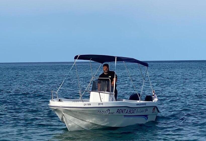 Anastasia Studios, Apartments & Suites