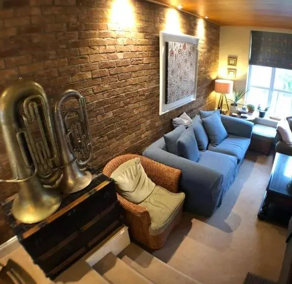 مبيت وإفطار Beach Haven Accommodations