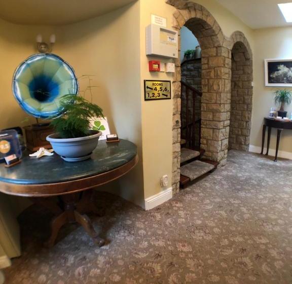 مبيت وإفطار Beach Haven Accommodations