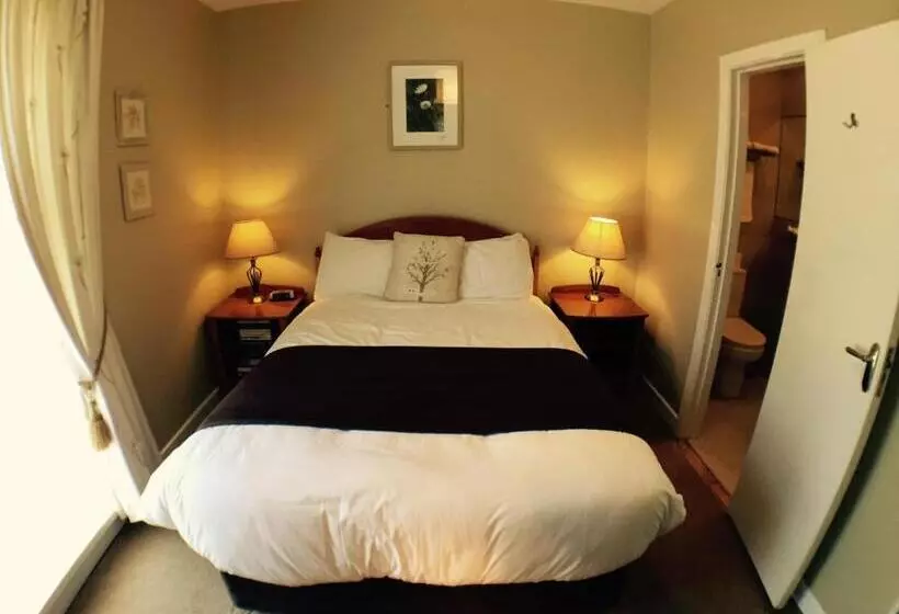 مبيت وإفطار Beach Haven Accommodations