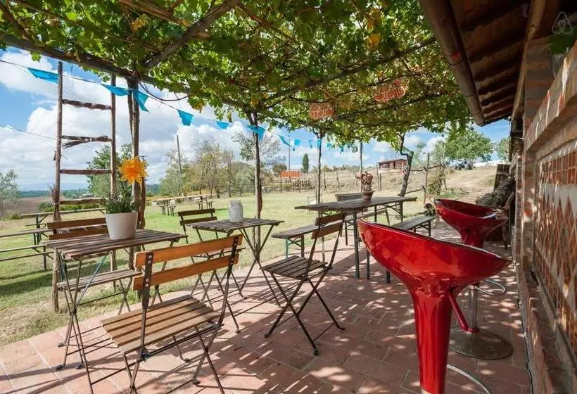 تختخواب و صبحانه Perugia Farmhouse