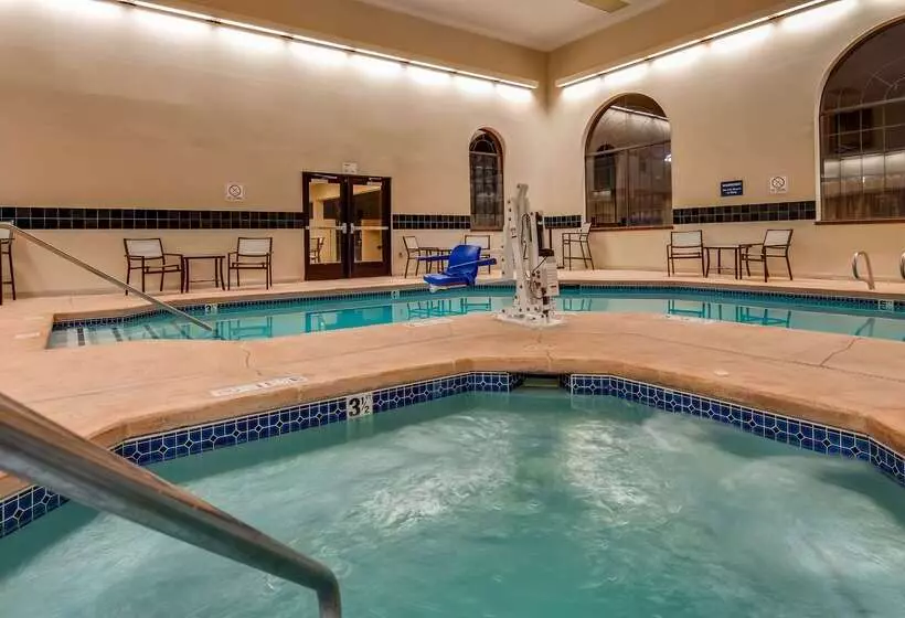 هتل Best Western Moriarty Heritage Inn