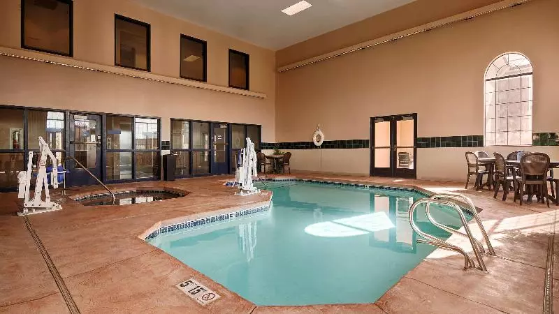 هتل Best Western Moriarty Heritage Inn