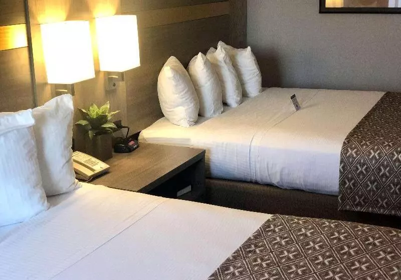 هتل Best Western Moriarty Heritage Inn