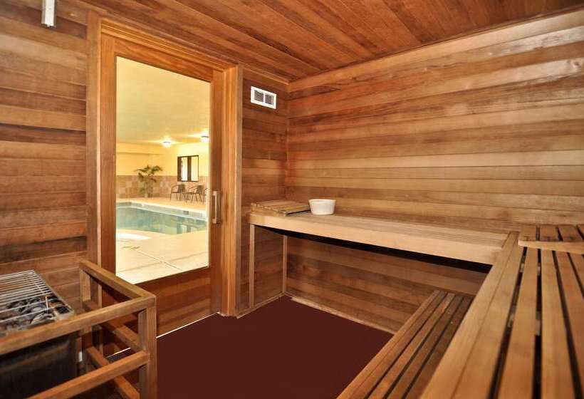 酒店 Best Western Plus Eagleridge Inn & Suites