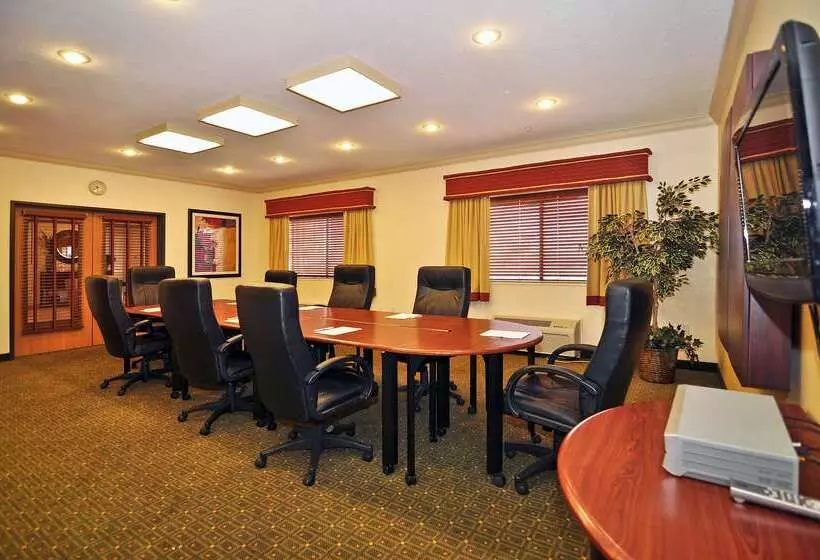 酒店 Best Western Plus Eagleridge Inn & Suites