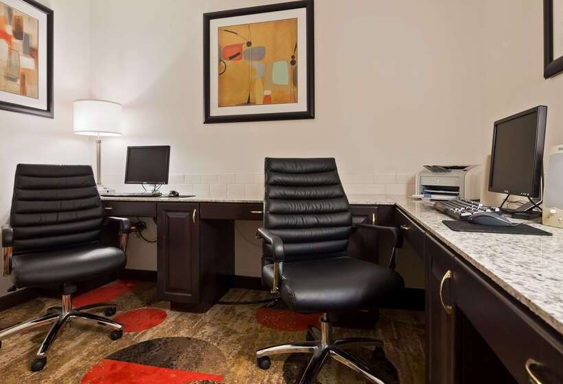 酒店 Best Western Plus Eagleridge Inn & Suites