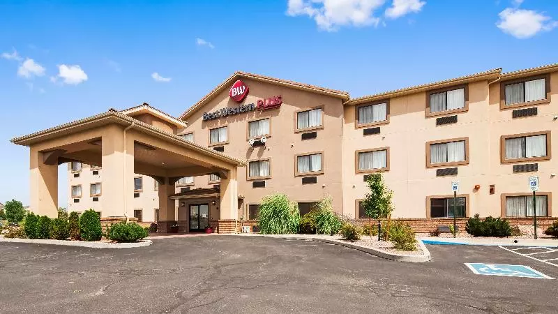 酒店 Best Western Plus Eagleridge Inn & Suites