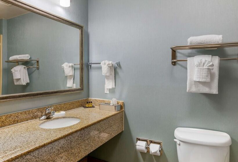 فندق Best Western Plus Wasco Inn & Suites