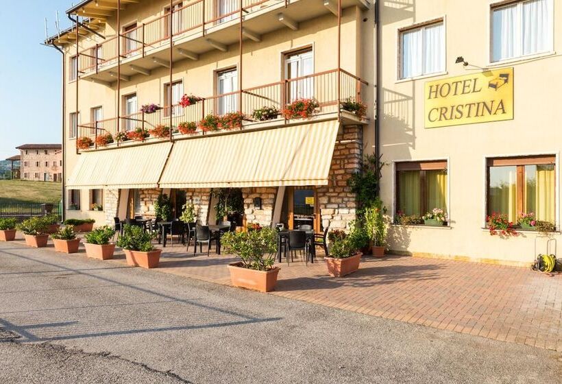 Отель Cristina