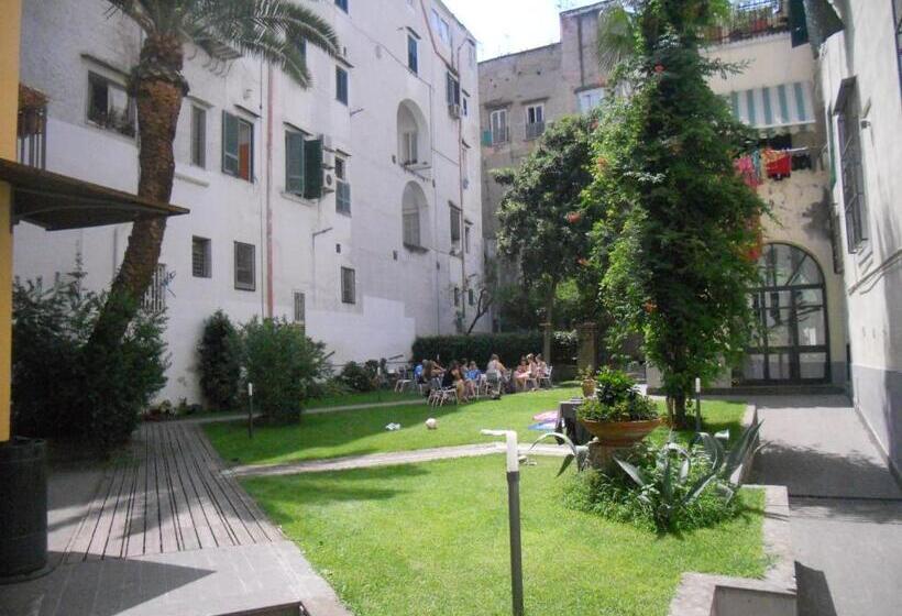 La Controra Hostel Naples