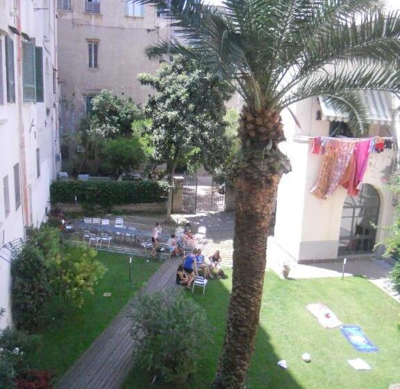 La Controra Hostel Naples