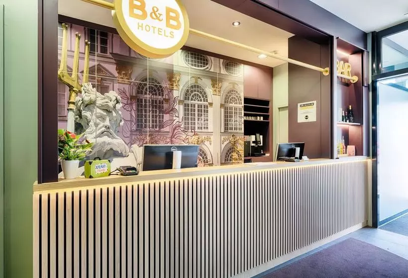 모텔 B&b Hotel München Moosach