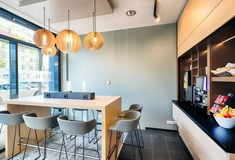 모텔 B&b Hotel München Moosach