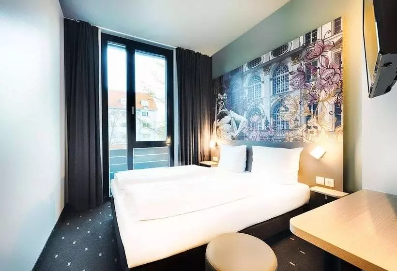 모텔 B&b Hotel München Moosach
